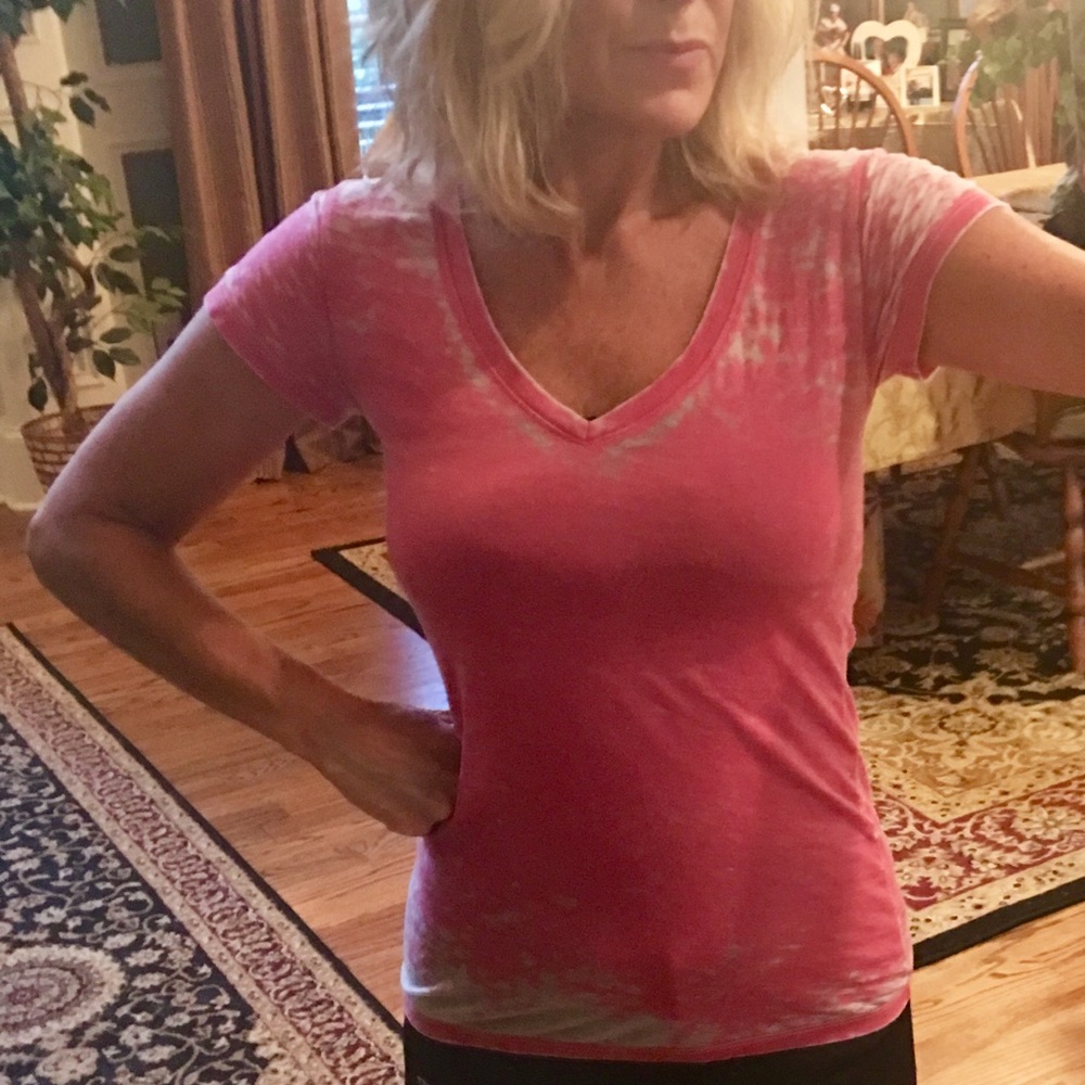 ⭐️Vintage “Well Worn”comfy soft faded vneck Tshirt